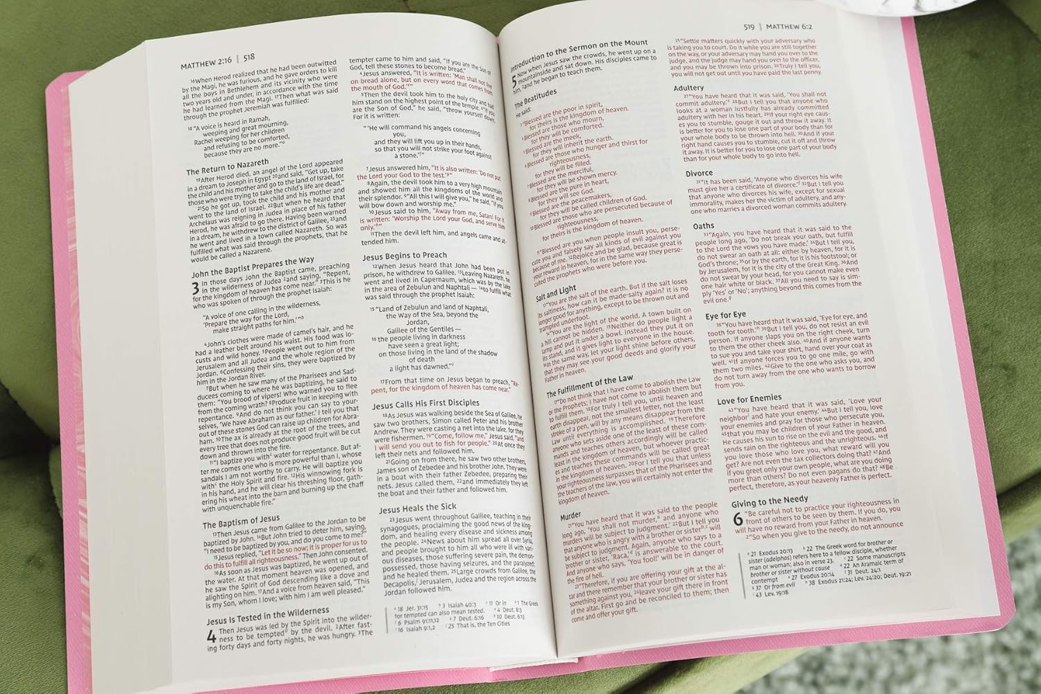NIV Gift And Award Bible Red Letter Edition [Pink] - Tin Sign Factory Australia