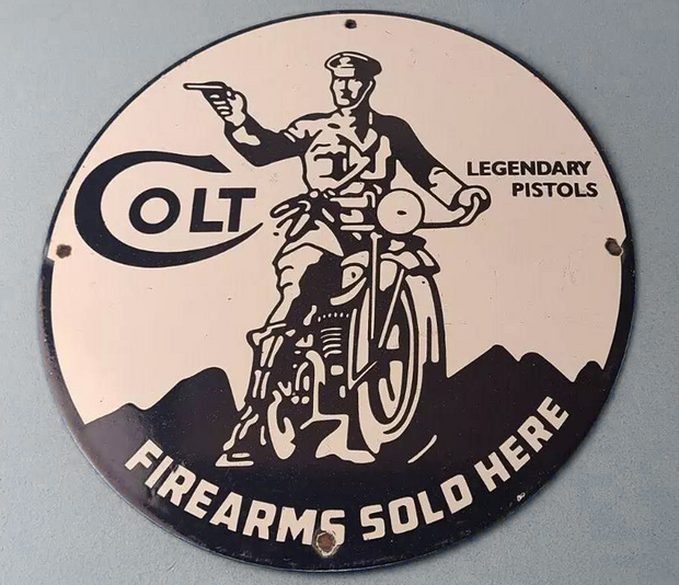 Vintage Retro Round Winchester Omega Union Gasoline Kelly Tires Blaster Wesson Lubricants Colt Dr. Pepper Juicy Fruit Decorative Metal Sign