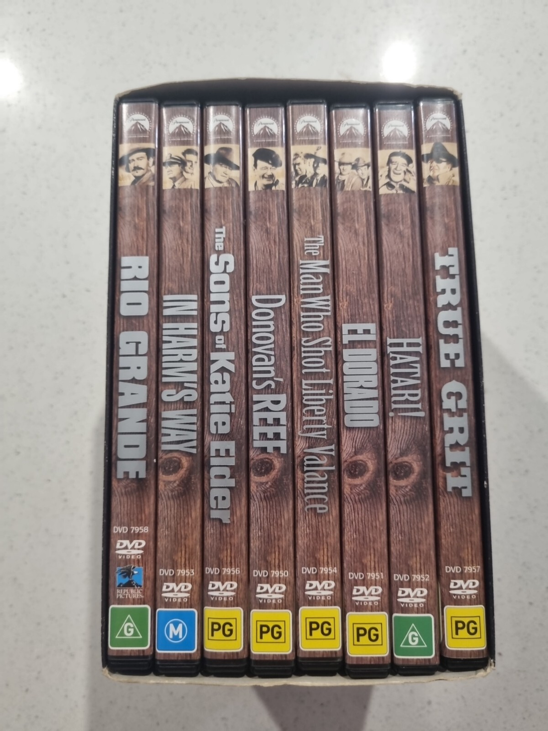 The John Wayne Collection DVD Box Set Reg 4 (8 Movies) Hatari, El Dorado + more