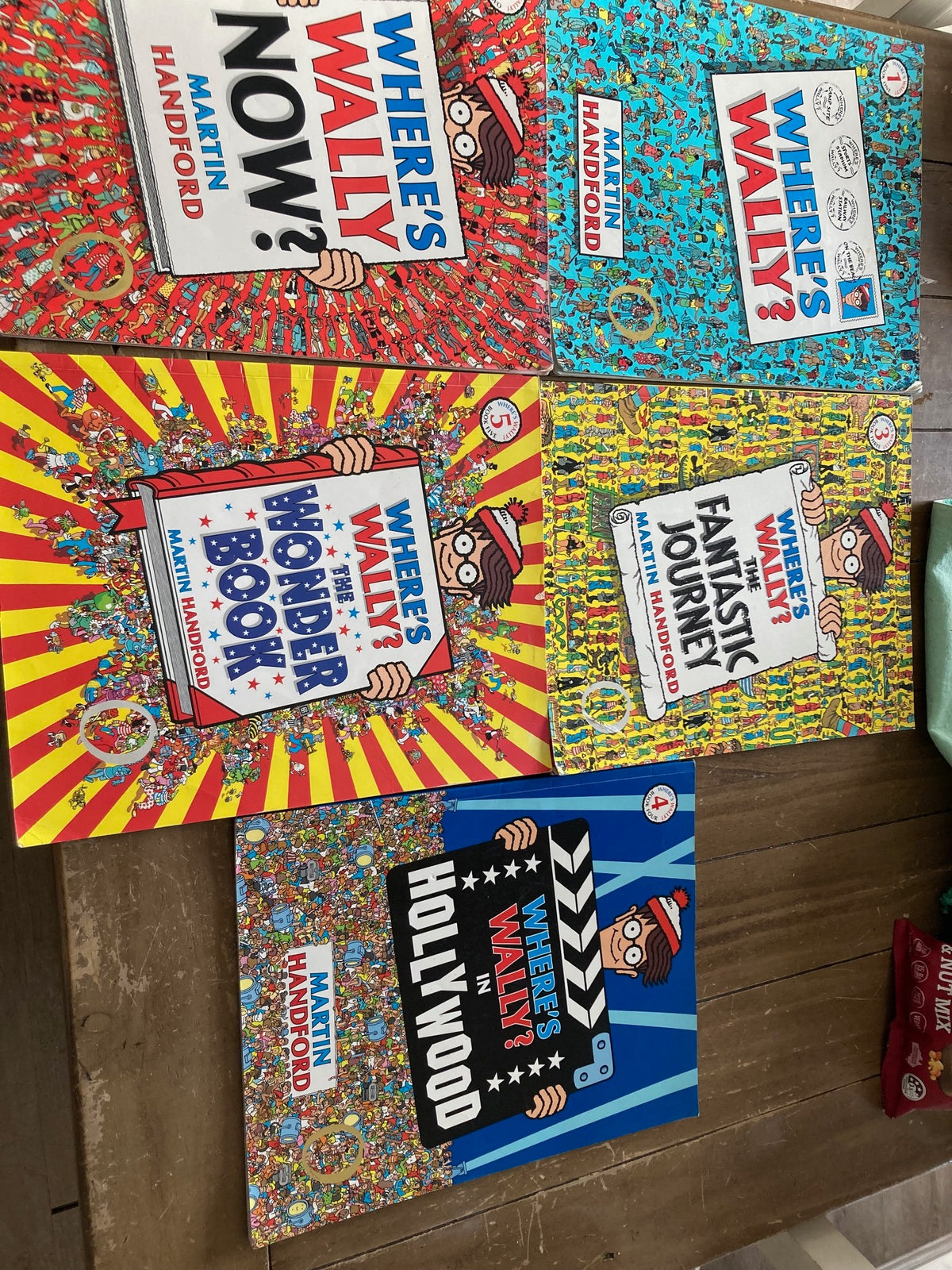 Complete set of five Where's Wally books by Martin Handford